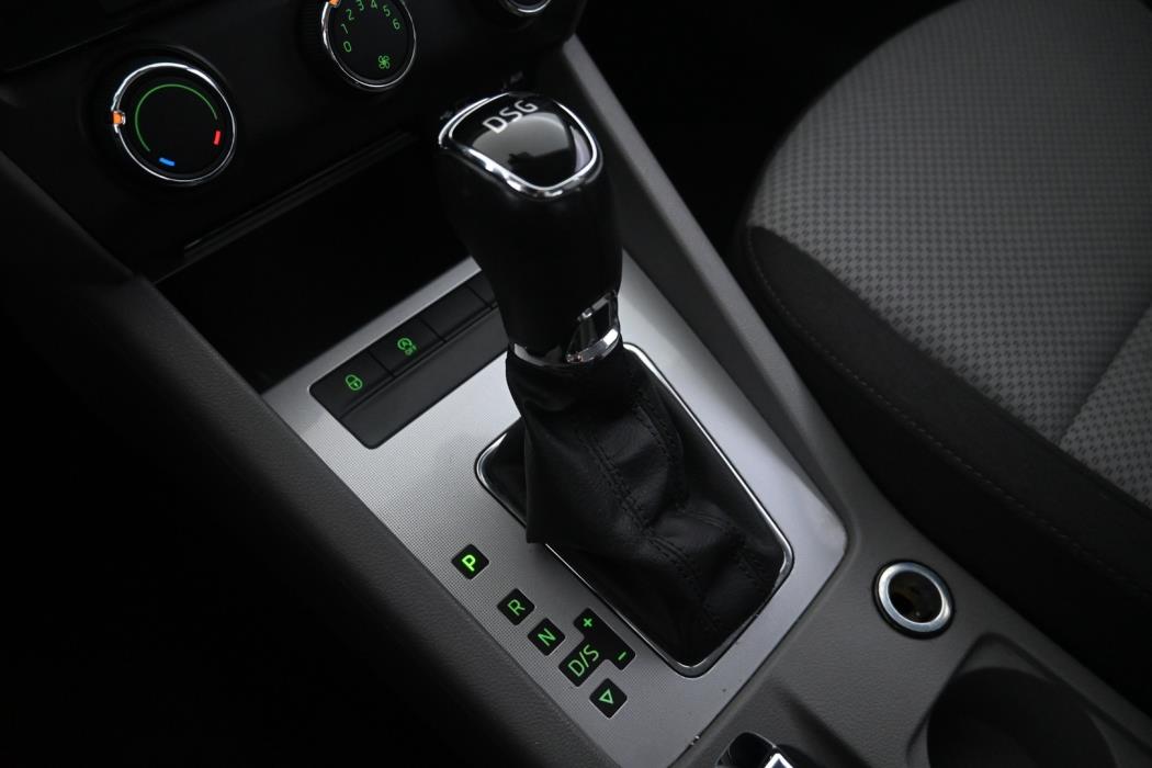 SKODA Octavia 2014