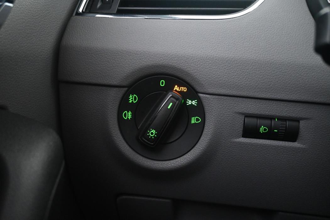 SKODA Octavia 2014