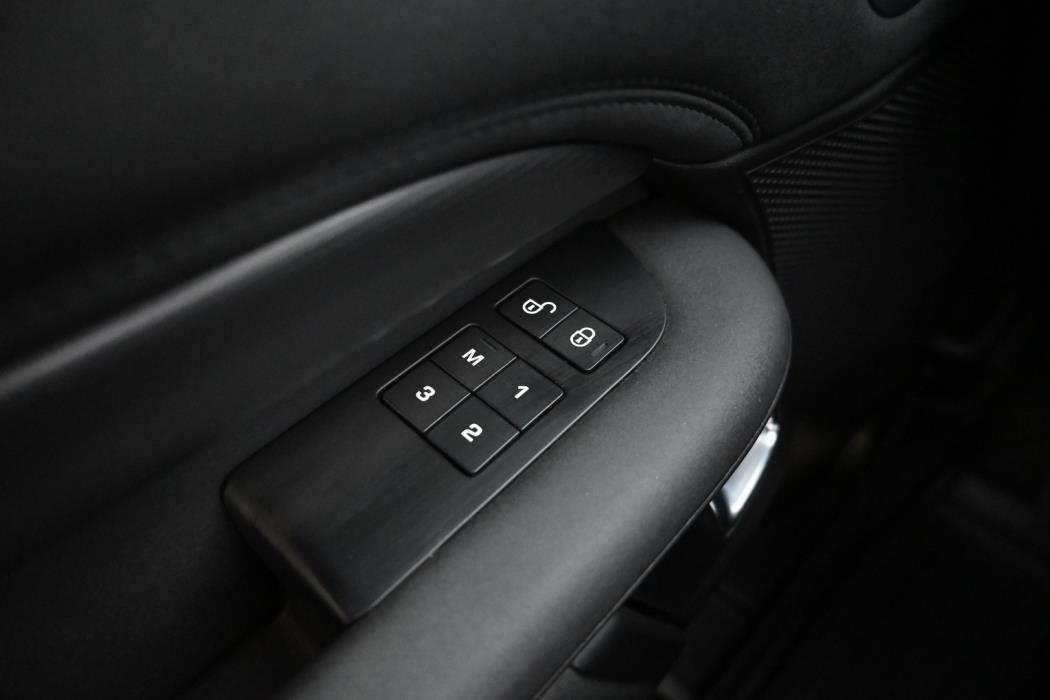 LAND ROVER Discovery 2018