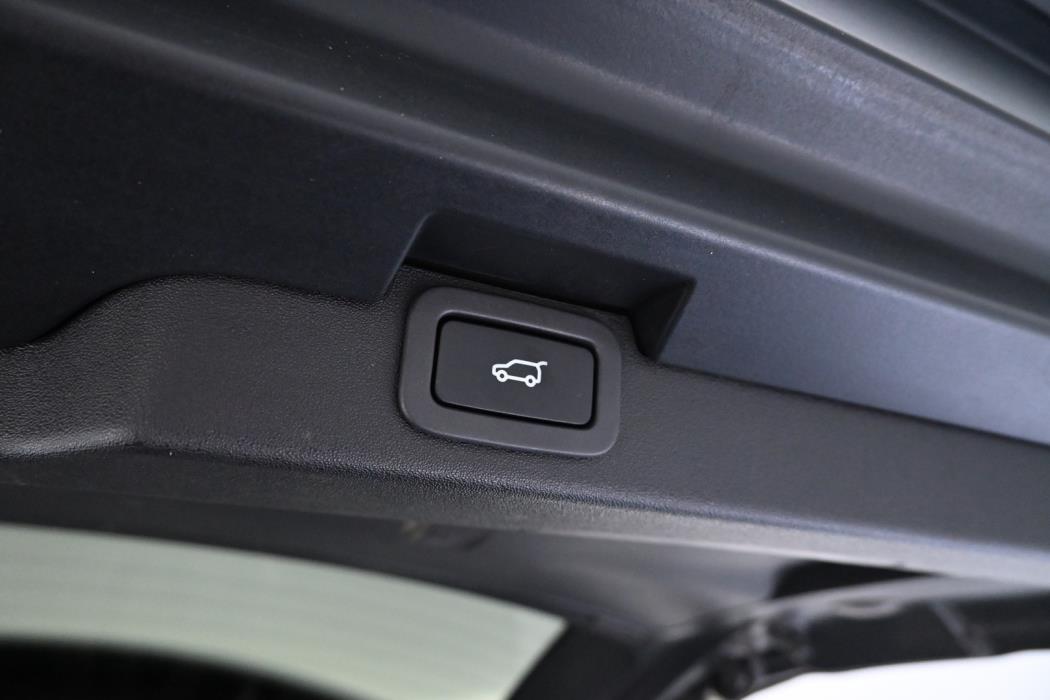 LAND ROVER Discovery 2018