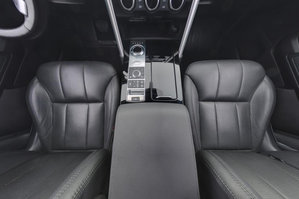 LAND ROVER Discovery 2018