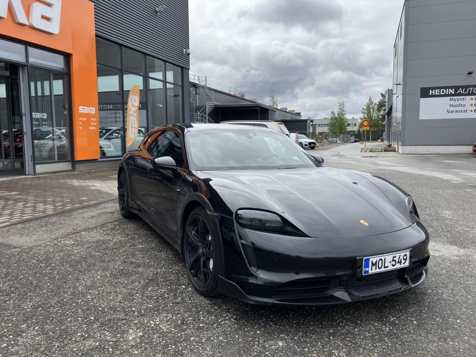 PORSCHE Taycan 2023