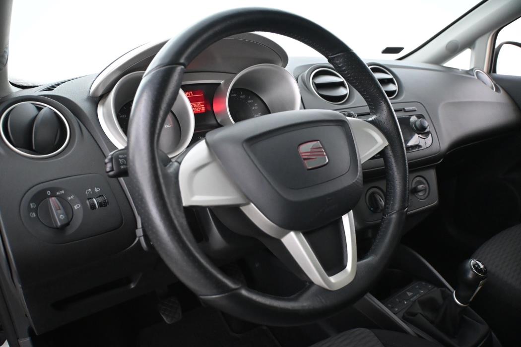 SEAT IBIZA 2011
