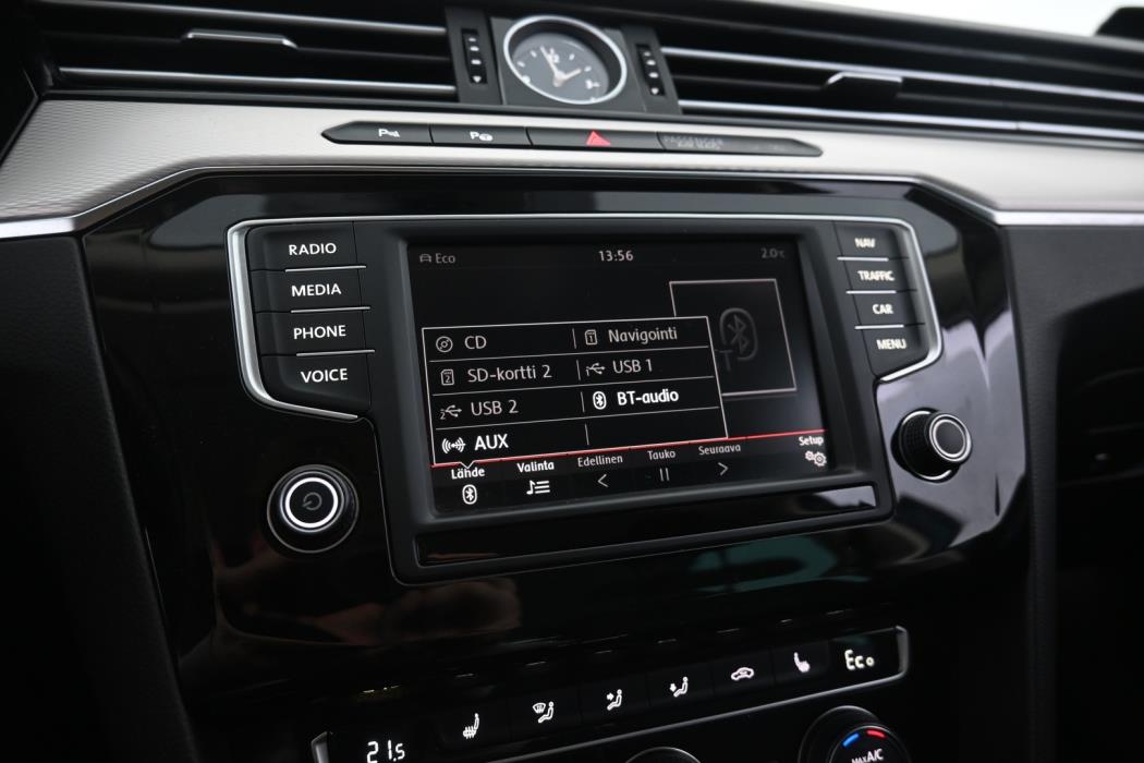 VOLKSWAGEN Passat 2016