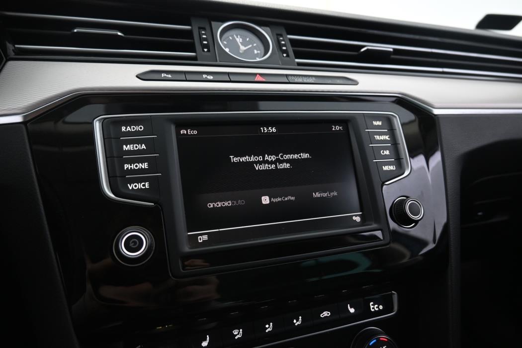 VOLKSWAGEN Passat 2016