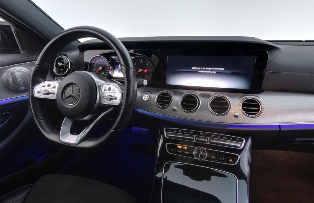 MERCEDES-BENZ E 2020