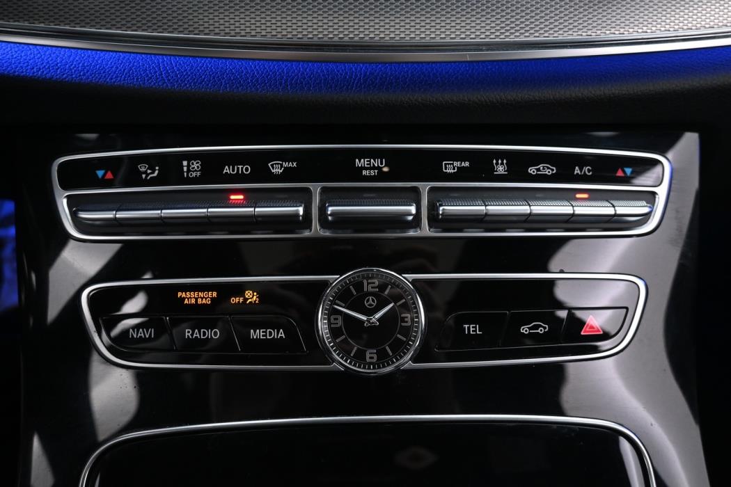 MERCEDES-BENZ E 2020