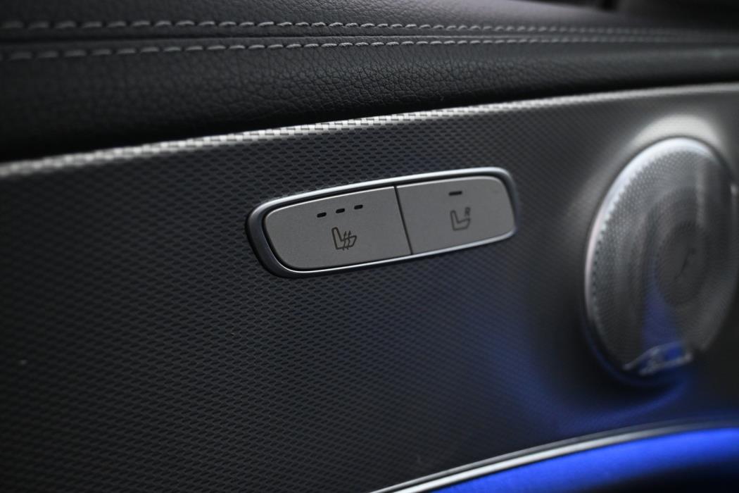 MERCEDES-BENZ E 2020