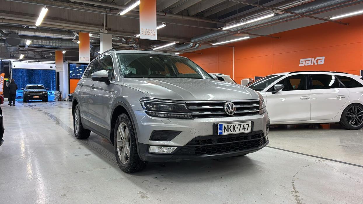 VOLKSWAGEN Tiguan 2016