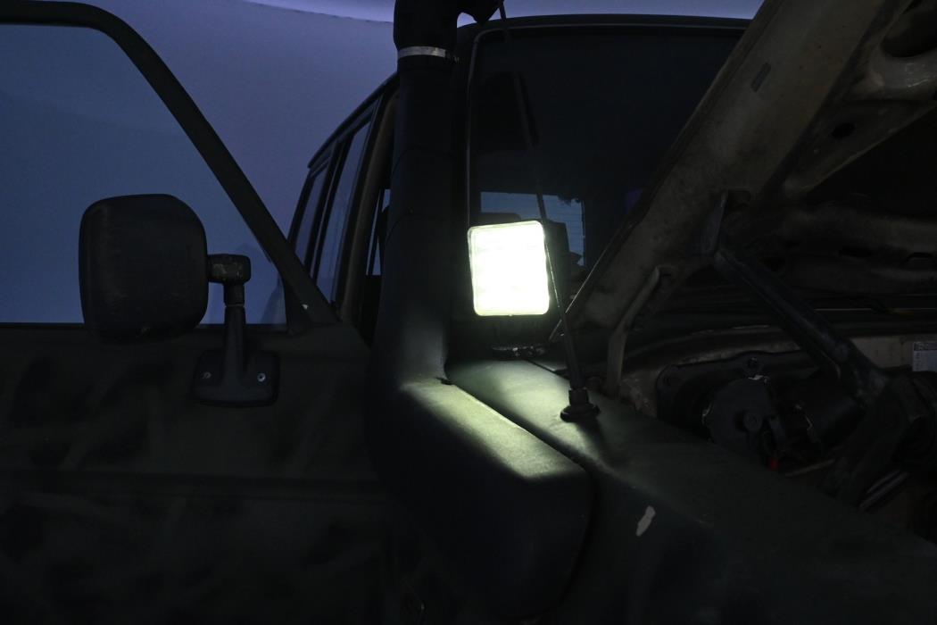 TOYOTA Land Cruiser V8 1983