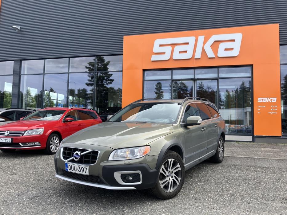 VOLVO XC70 2012