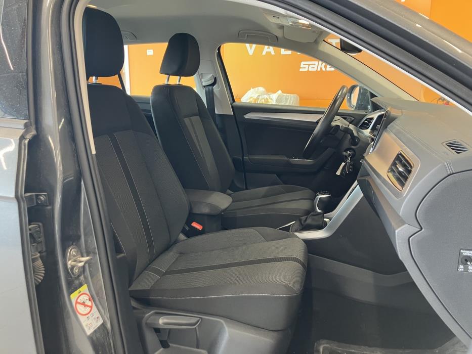 VOLKSWAGEN T-Roc 2024