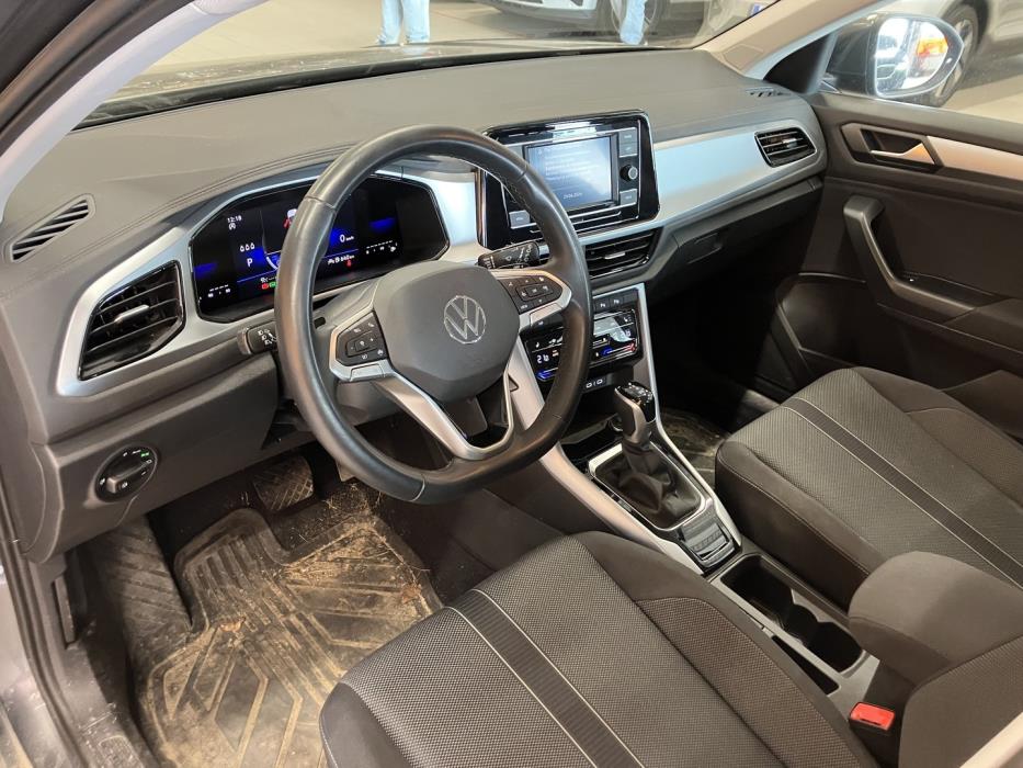 VOLKSWAGEN T-Roc 2024