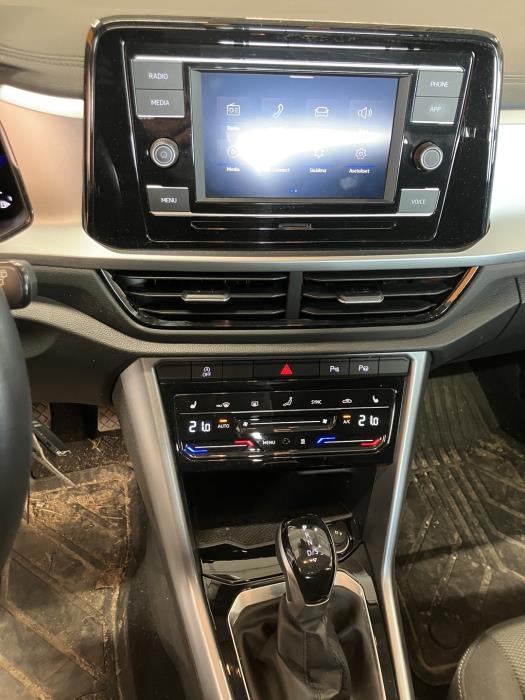 VOLKSWAGEN T-Roc 2024