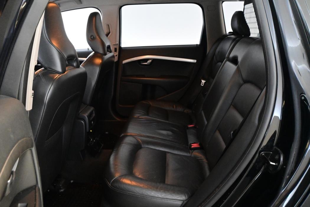 VOLVO V70 2010