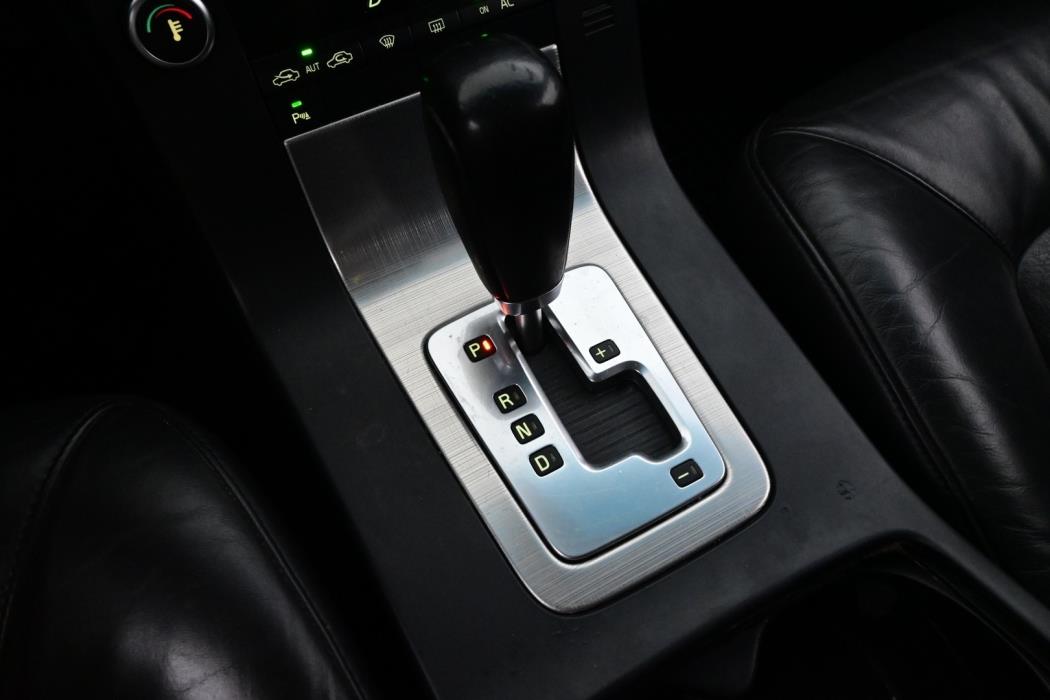 VOLVO V70 2010
