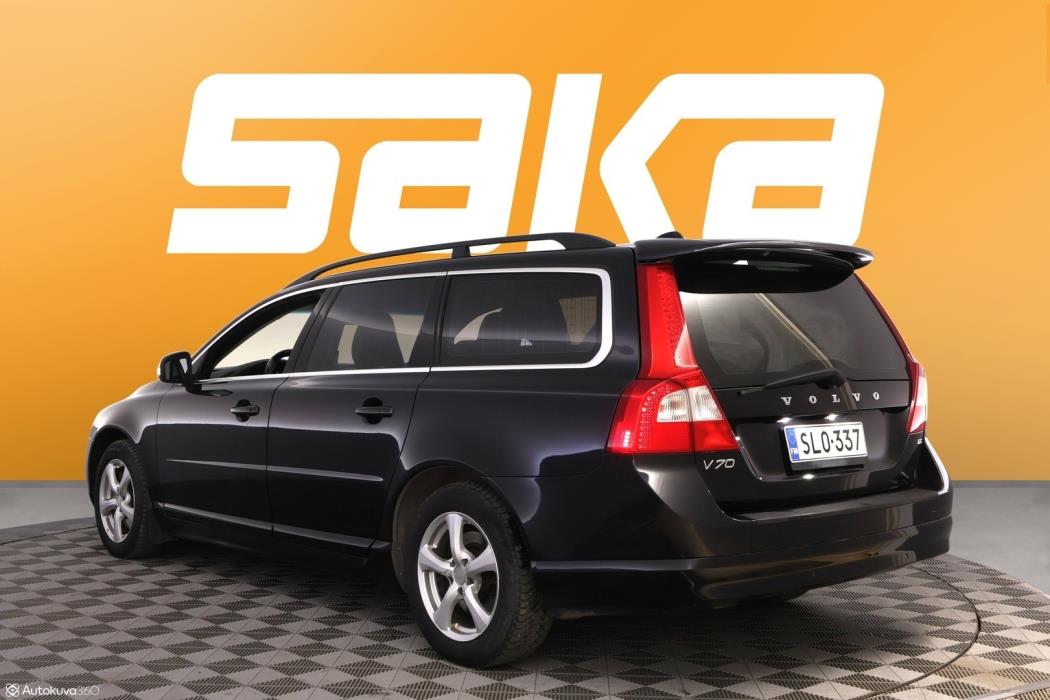 VOLVO V70 2010