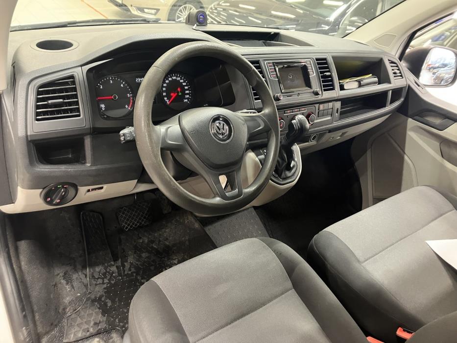 VOLKSWAGEN Transporter 2018