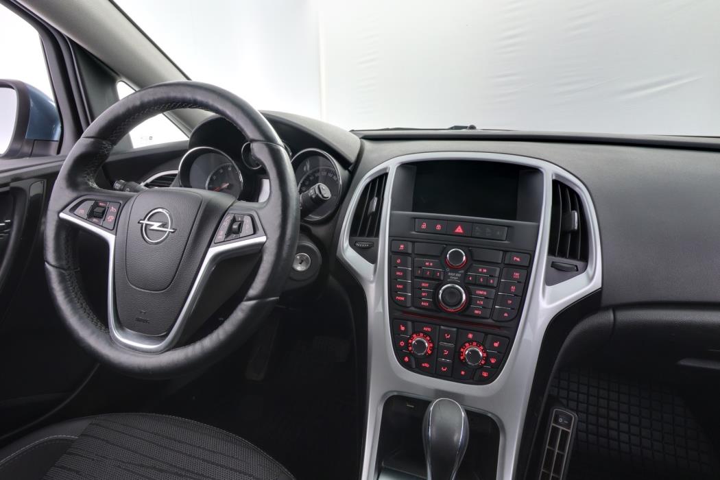 OPEL Astra 2015