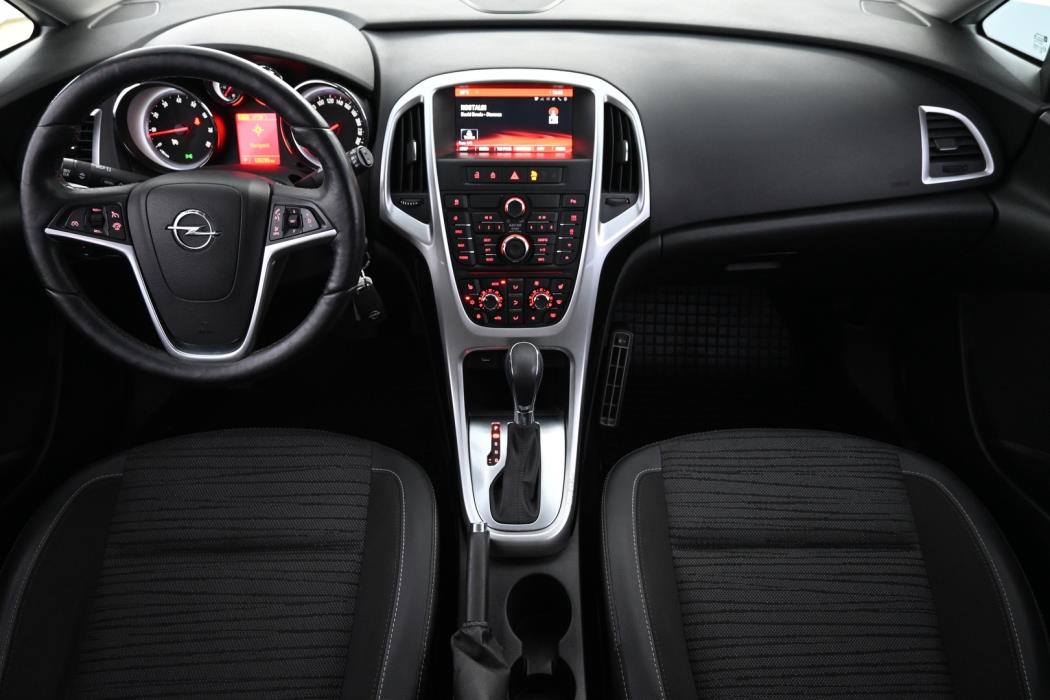 OPEL Astra 2015