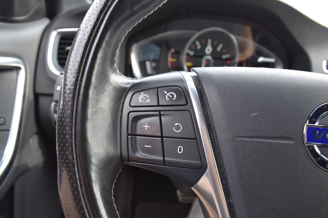 VOLVO S60 2016