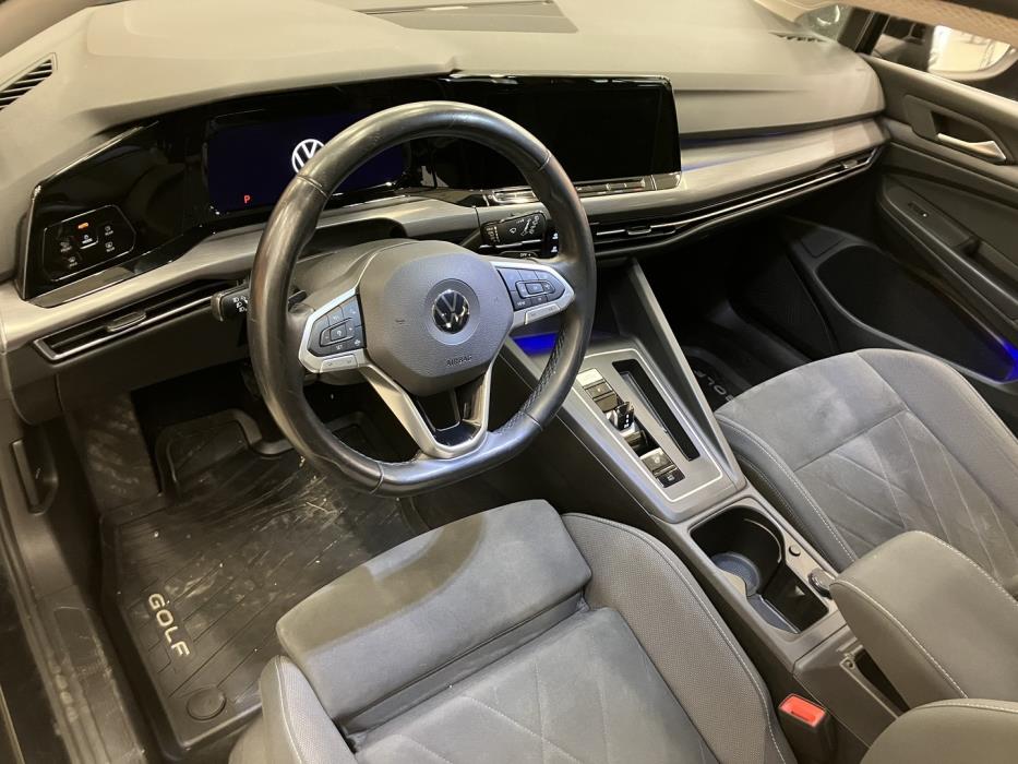 VOLKSWAGEN Golf 2020