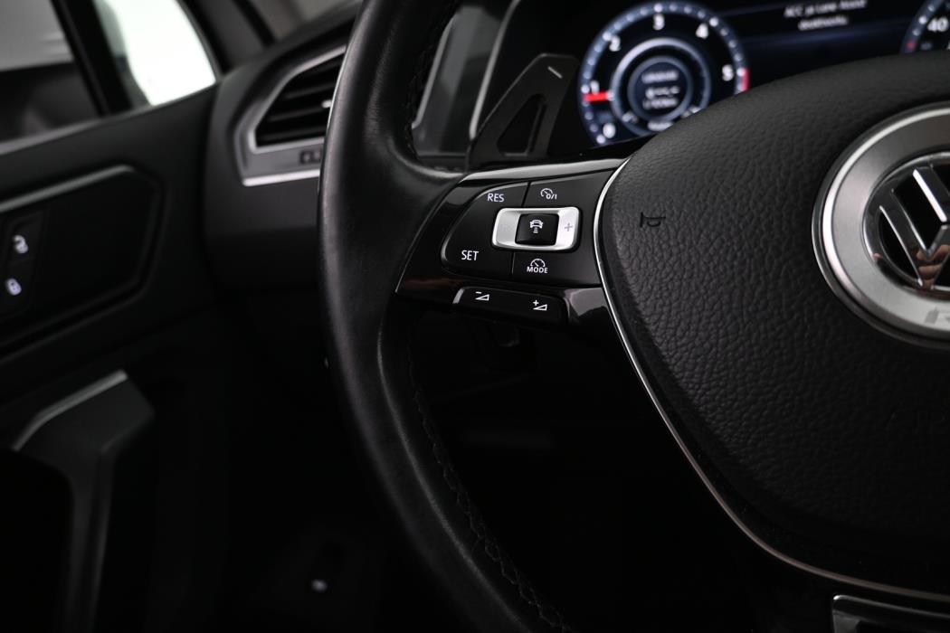 VOLKSWAGEN Tiguan 2016