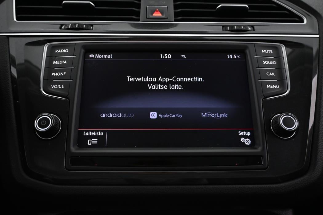 VOLKSWAGEN Tiguan 2016