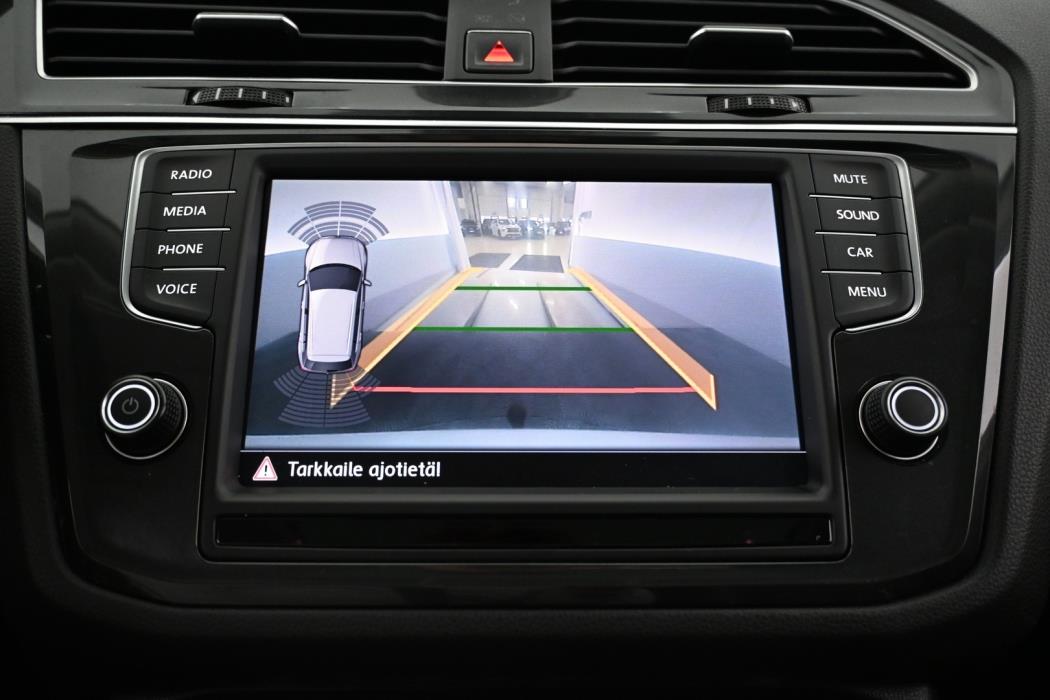 VOLKSWAGEN Tiguan 2016