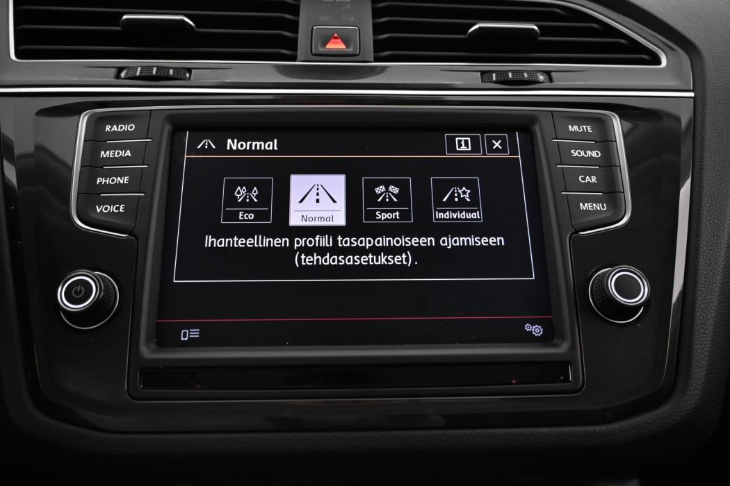 VOLKSWAGEN Tiguan 2016