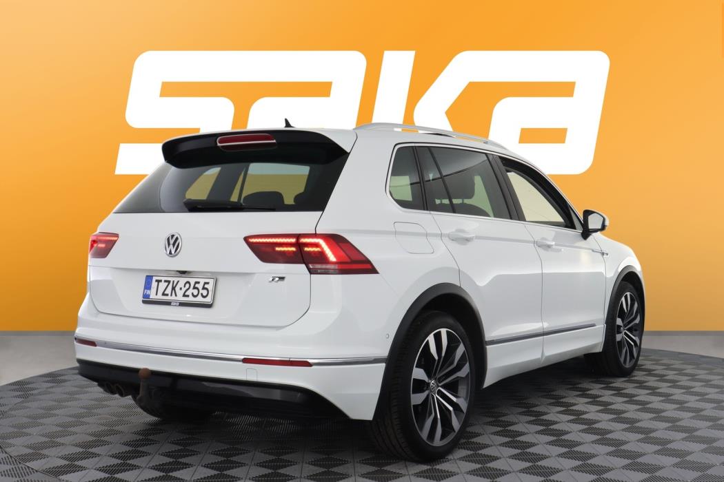 VOLKSWAGEN Tiguan 2016