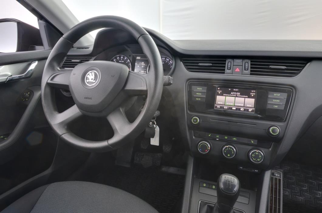SKODA Octavia 2015