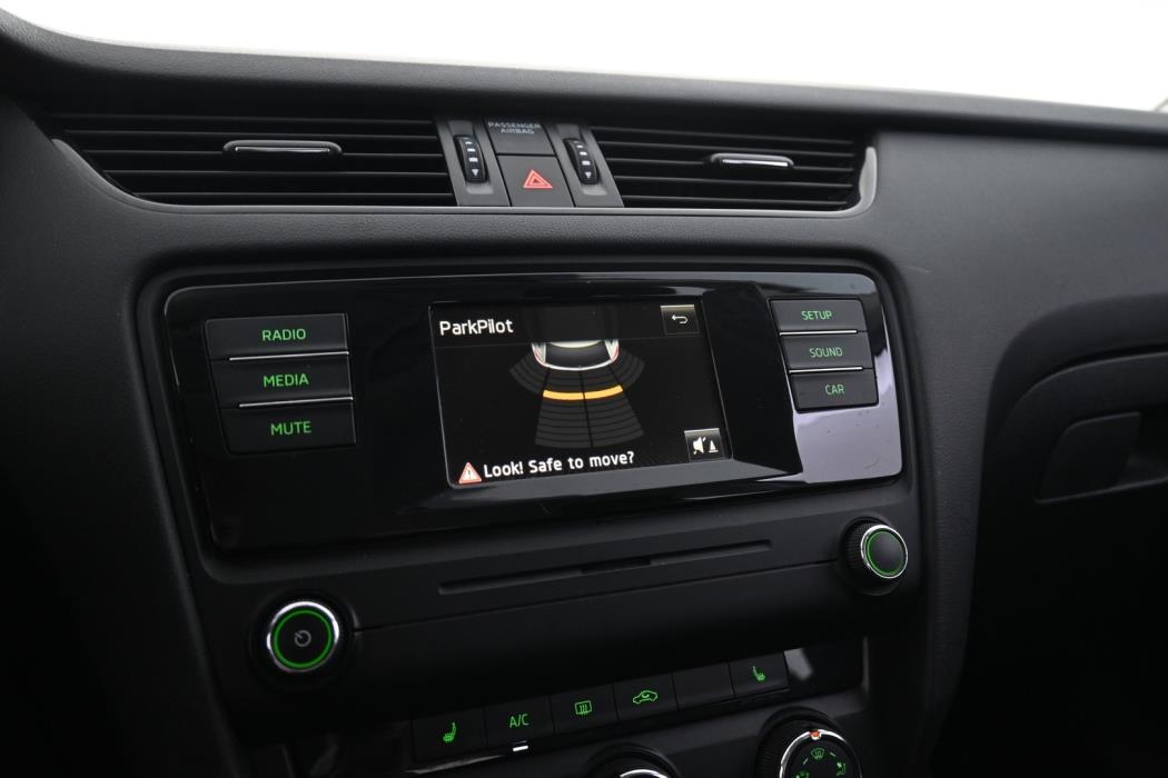 SKODA Octavia 2015