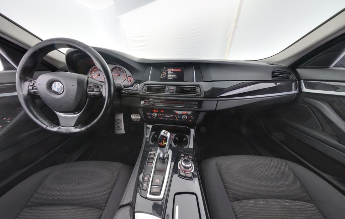 BMW 520 2015