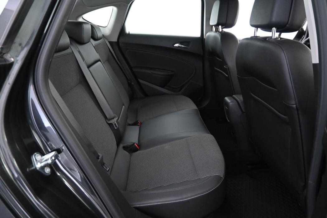 OPEL Astra 2013