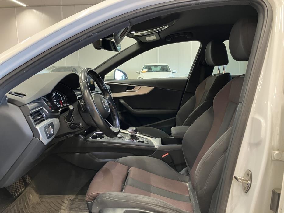 AUDI A4 2016