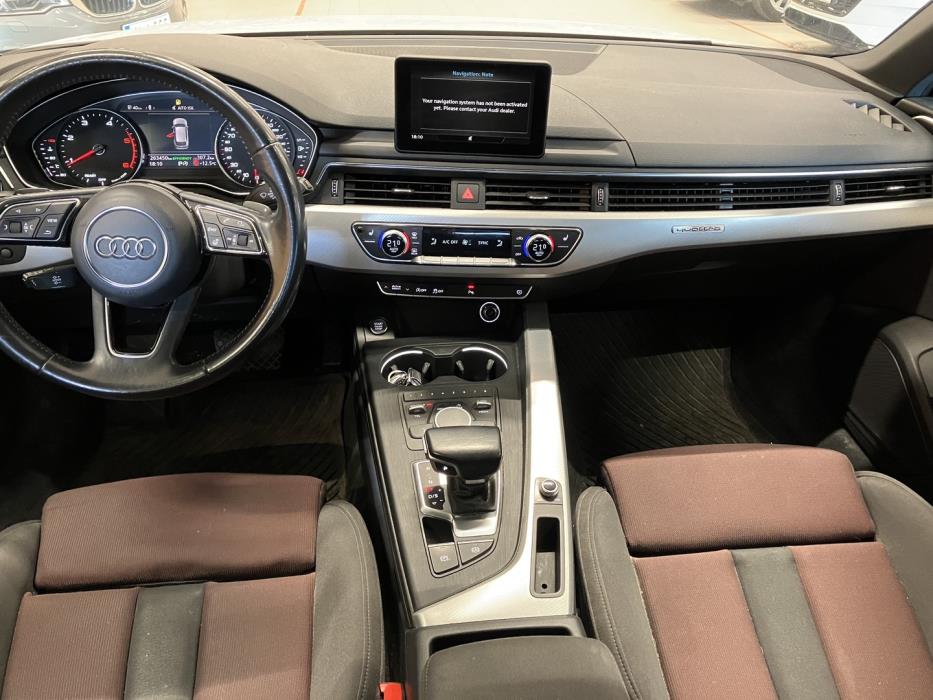 AUDI A4 2016