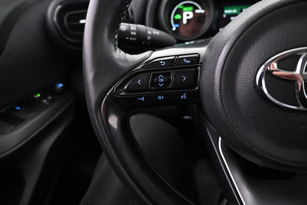 TOYOTA Yaris Cross 2022