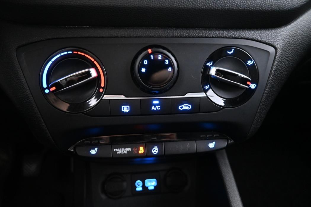 HYUNDAI I20 2016