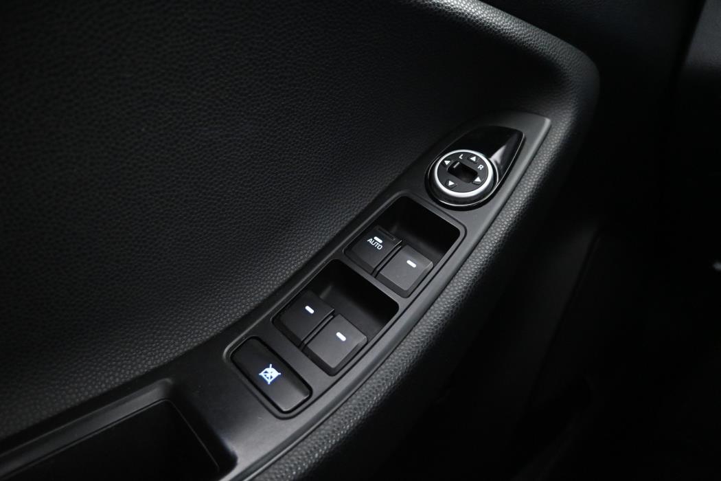 HYUNDAI I20 2016