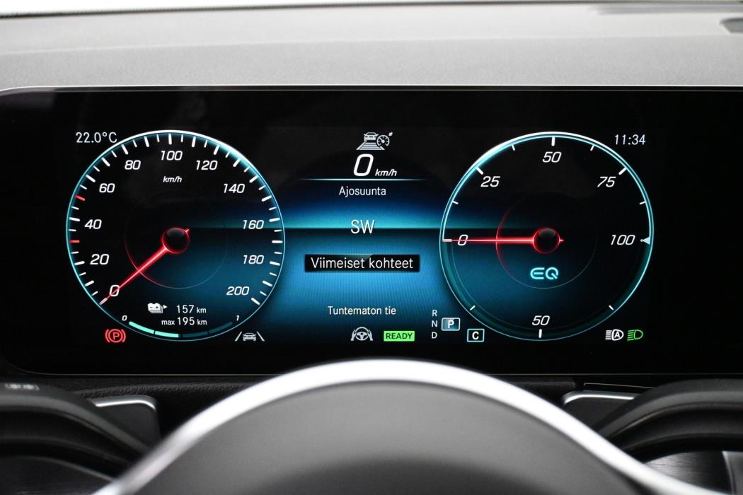 MERCEDES-BENZ EQB 2023