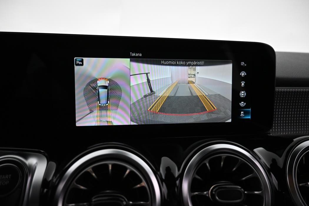 MERCEDES-BENZ EQB 2023