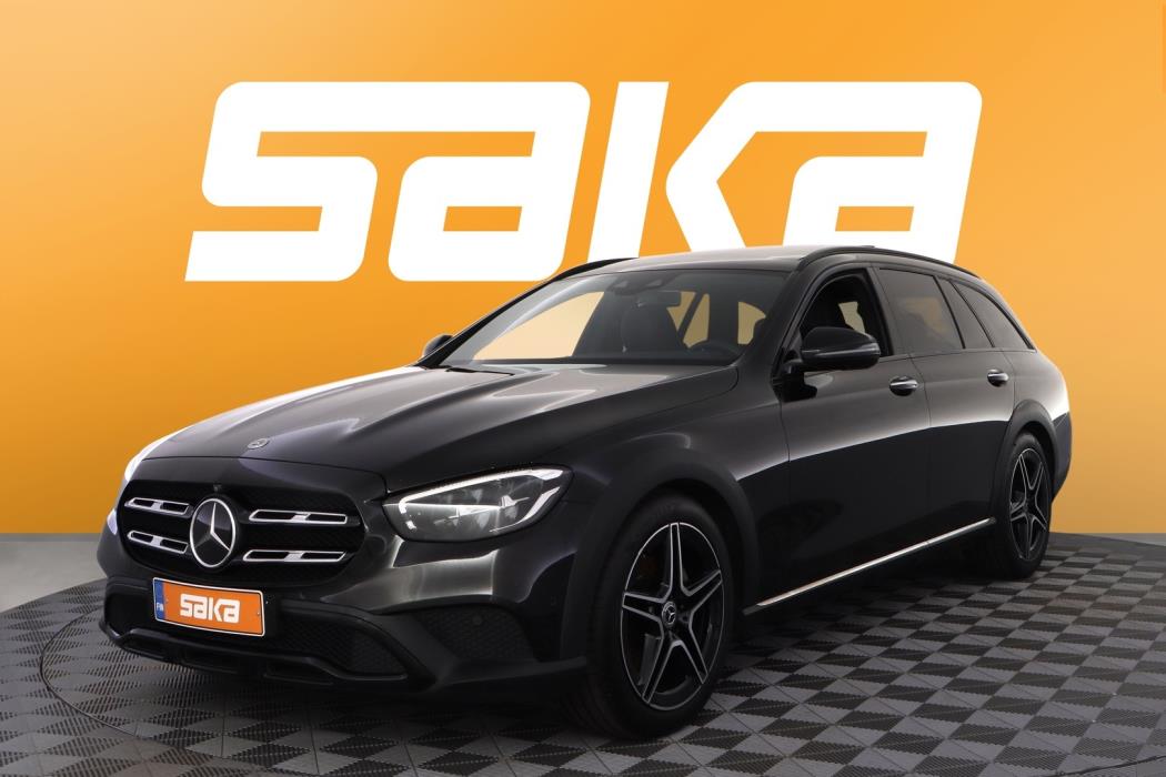 MERCEDES-BENZ E 2022