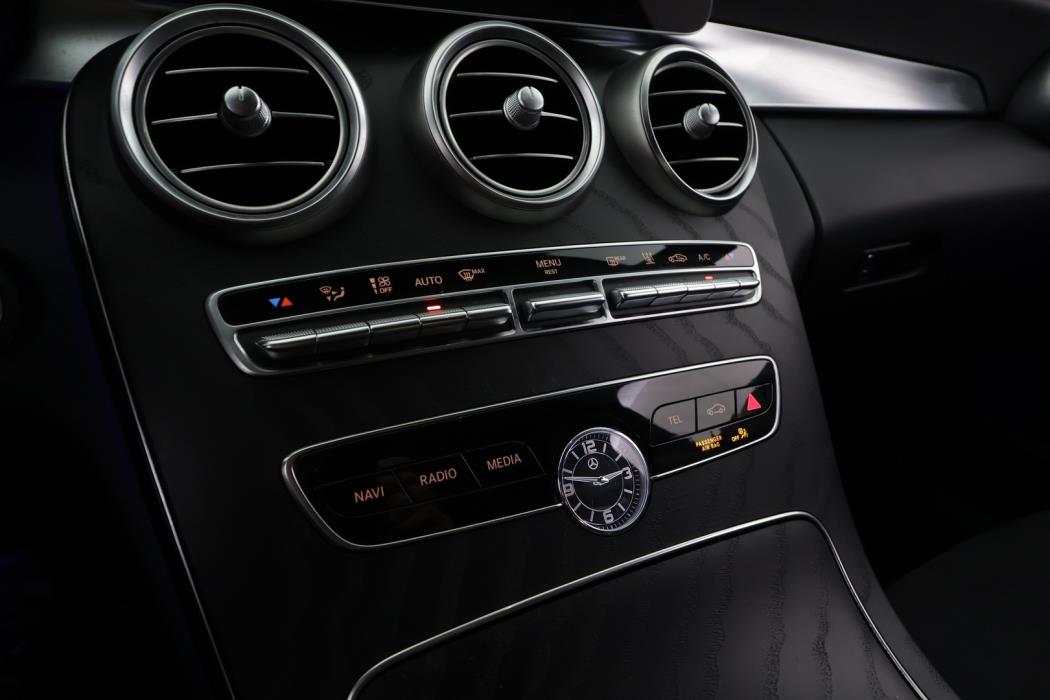 MERCEDES-BENZ C 2020