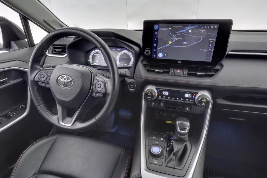TOYOTA RAV4 2023