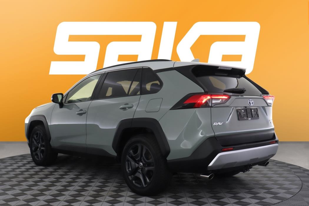 TOYOTA RAV4 2023