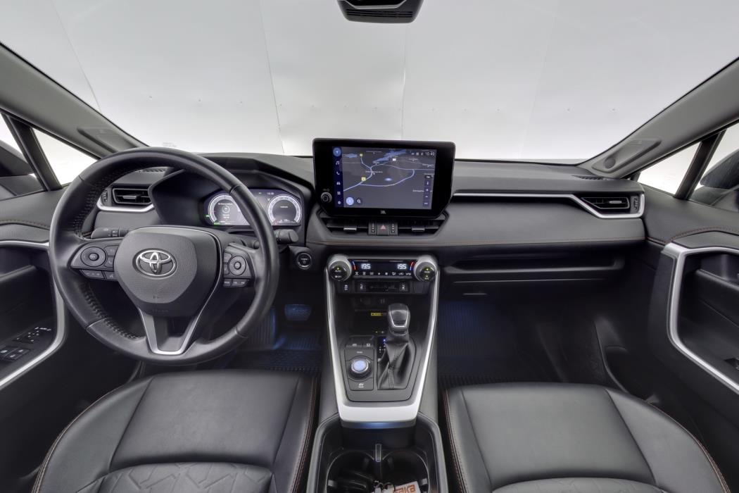 TOYOTA RAV4 2023
