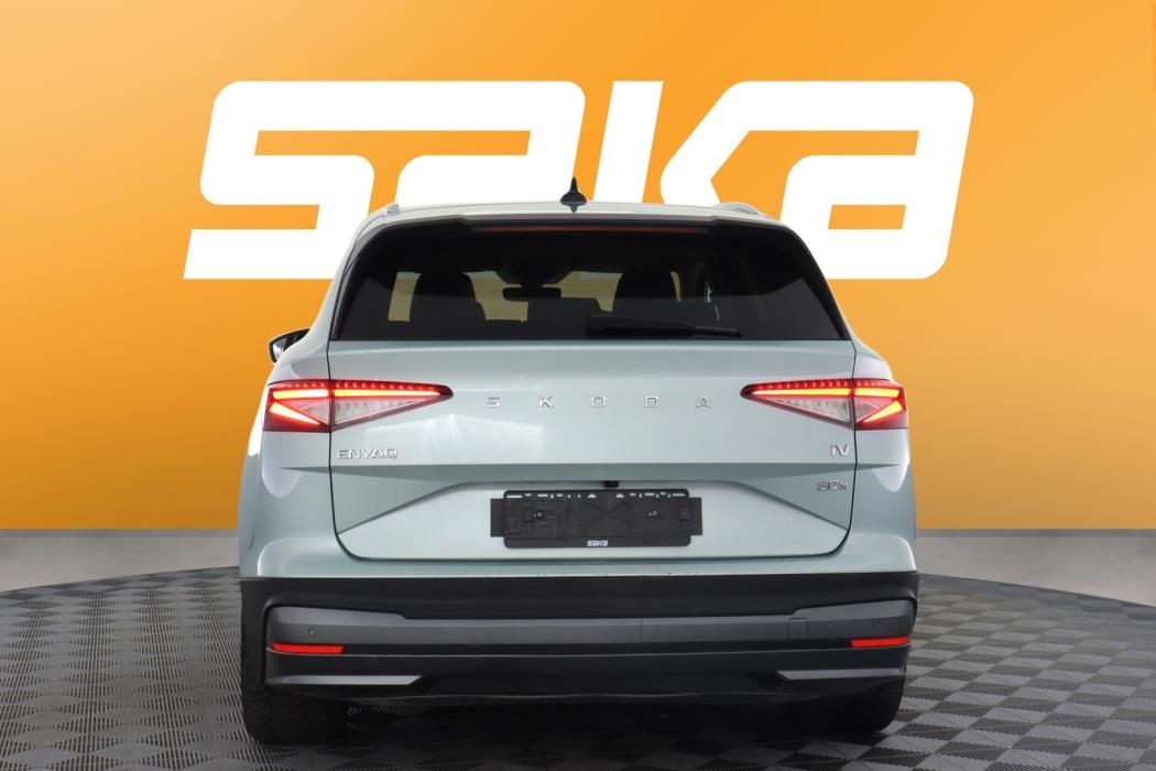 SKODA Enyaq 2023