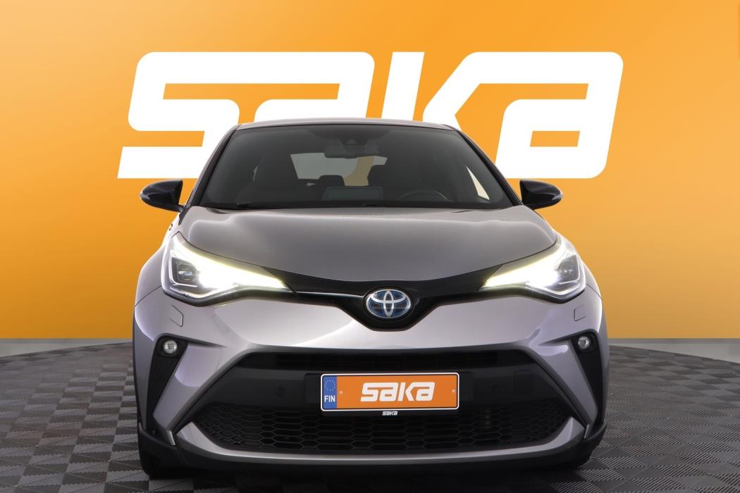 TOYOTA C-HR 2021
