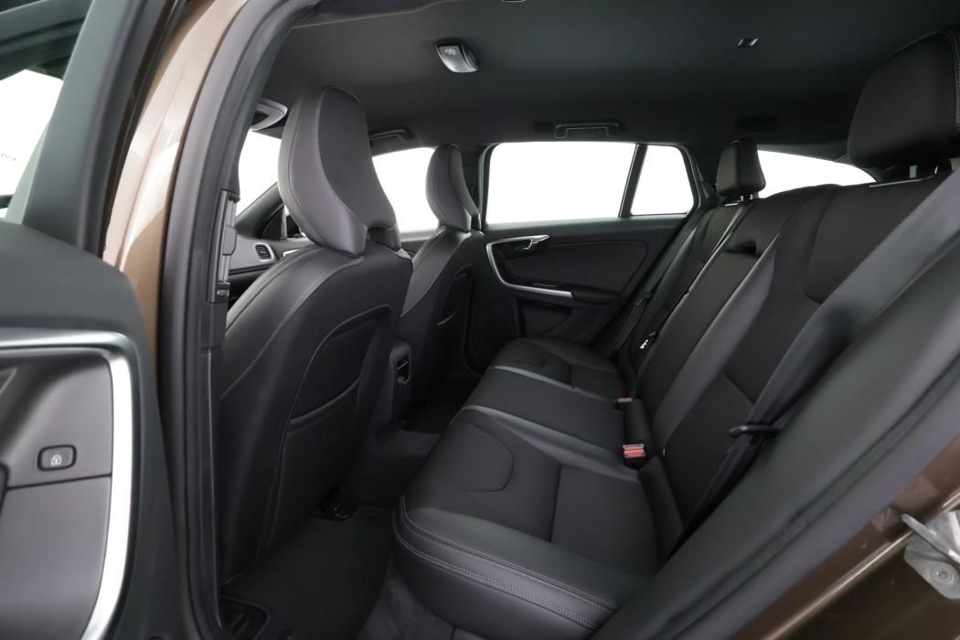 VOLVO V60 Cross Country 2017